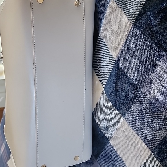 Claudia Canova White Satchel with Gold Details - Picture 9 of 12